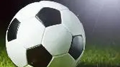 苏亚雷斯加盟欧洲足坛后，始终稳坐各队首发之位，为阿贾克斯、利物浦、巴萨及马竞贡献500余球。